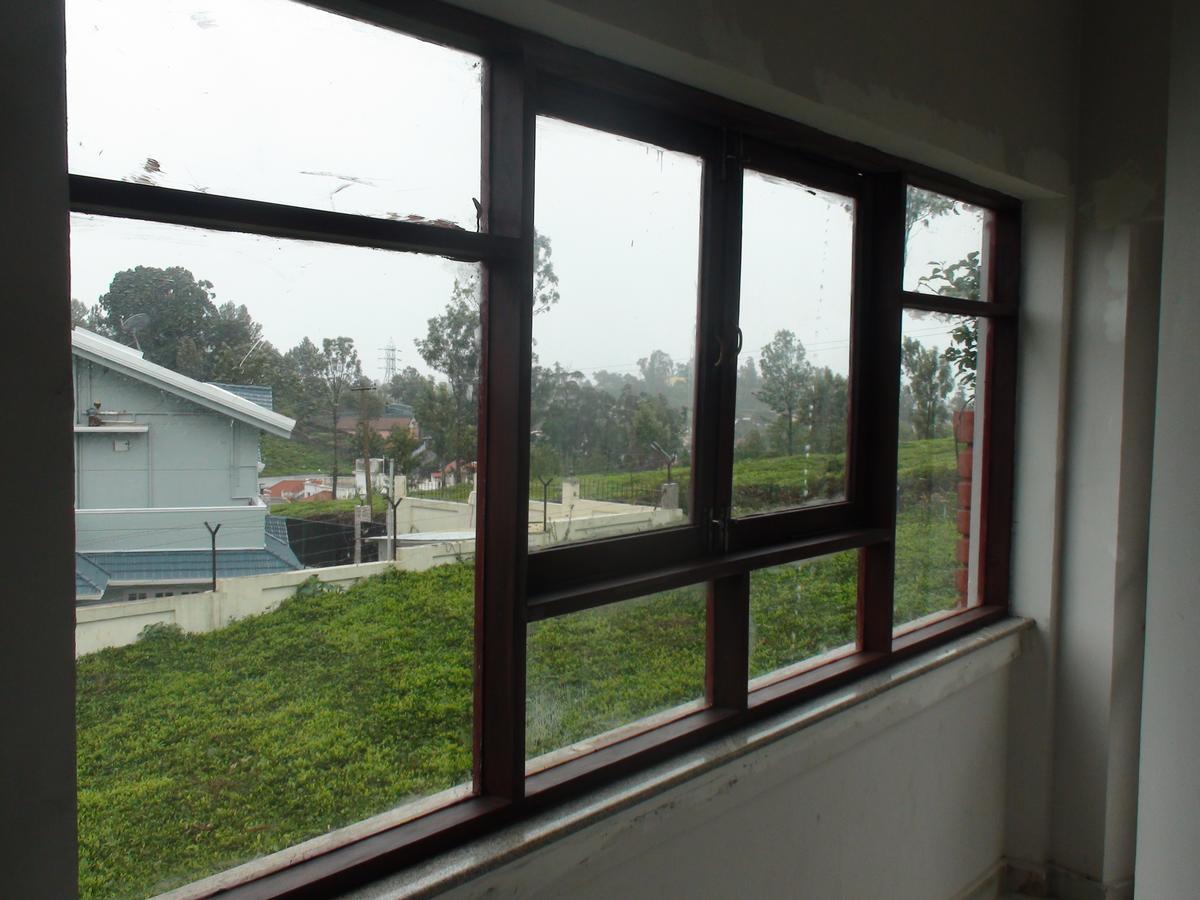 Myspace Holiday Inn Ooty Eksteriør bilde