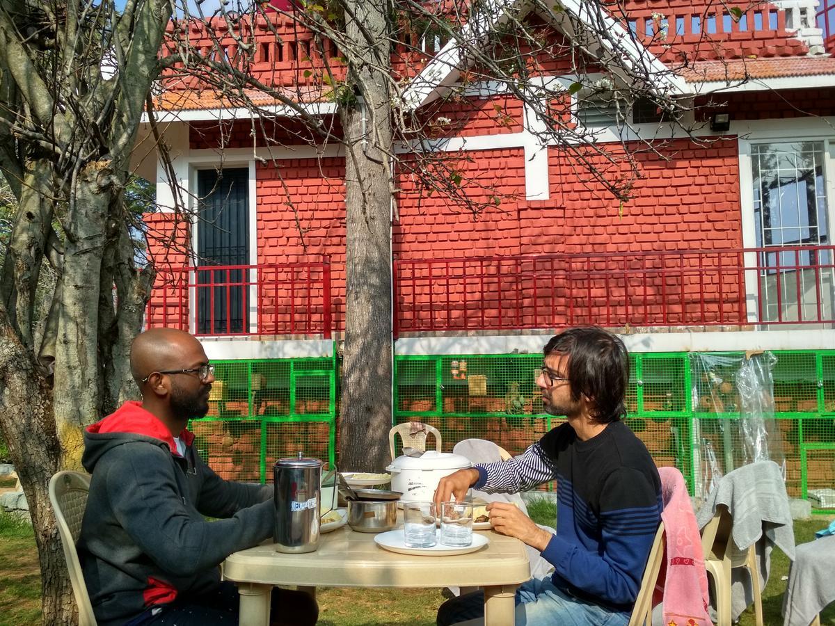 Myspace Holiday Inn Ooty Eksteriør bilde
